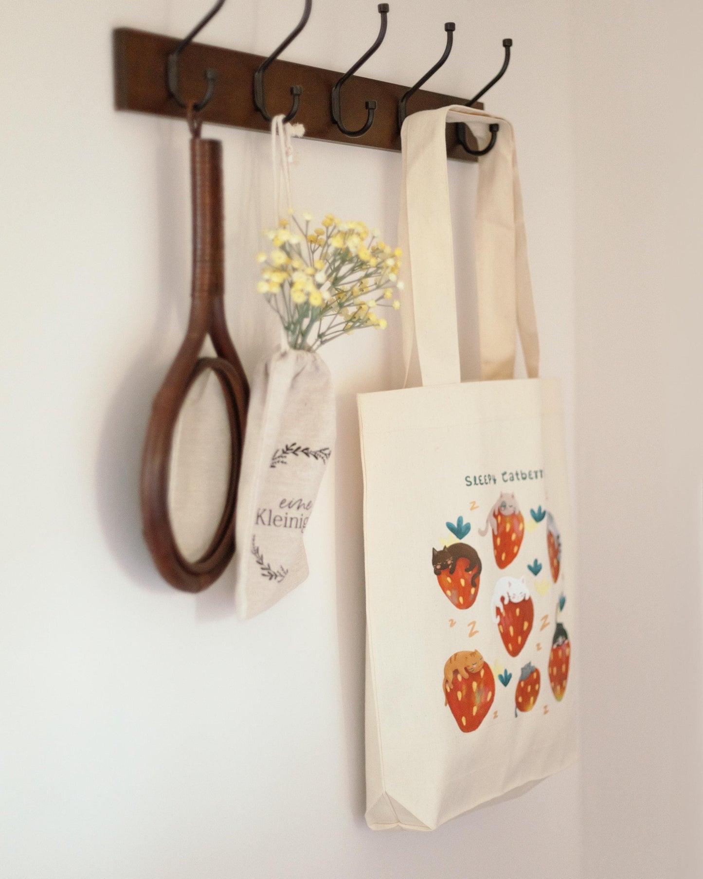 Tote bag (100% organic cotton) // "Sleepy catberries" design | cotton bag