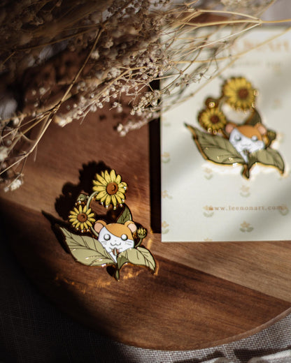 pin // hamster with sunflower - hard enamel pin