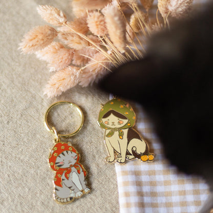 keychain // "tangerine cat" moody kitten - hard enamel, metal dangler