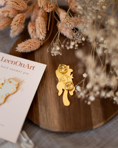 pin // sparkling grey tabby cat - hard enamel pin