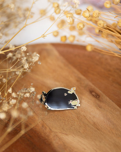 pin // sleepy chubby black cat - hard metal enamel pin