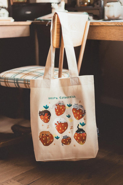 Tote bag (100% organic cotton) //  "Sleepy catberries" design | cotton bag