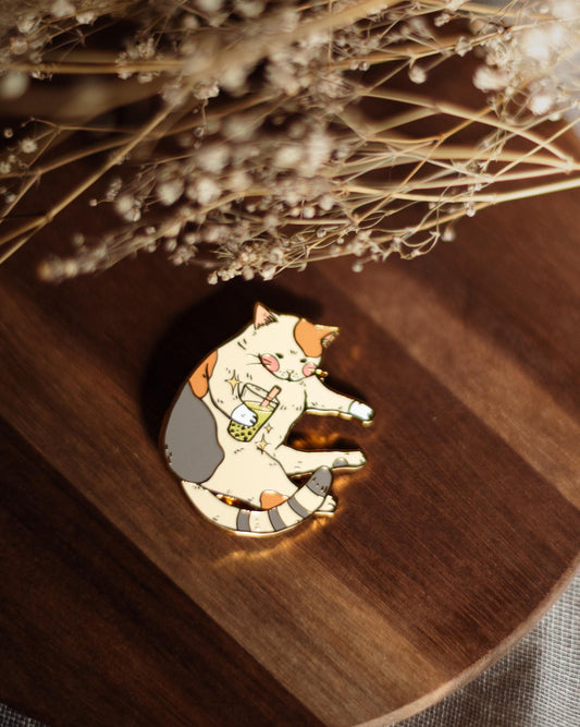 pin // Calico cat drinking matcha bubble tea - hard enamel pin