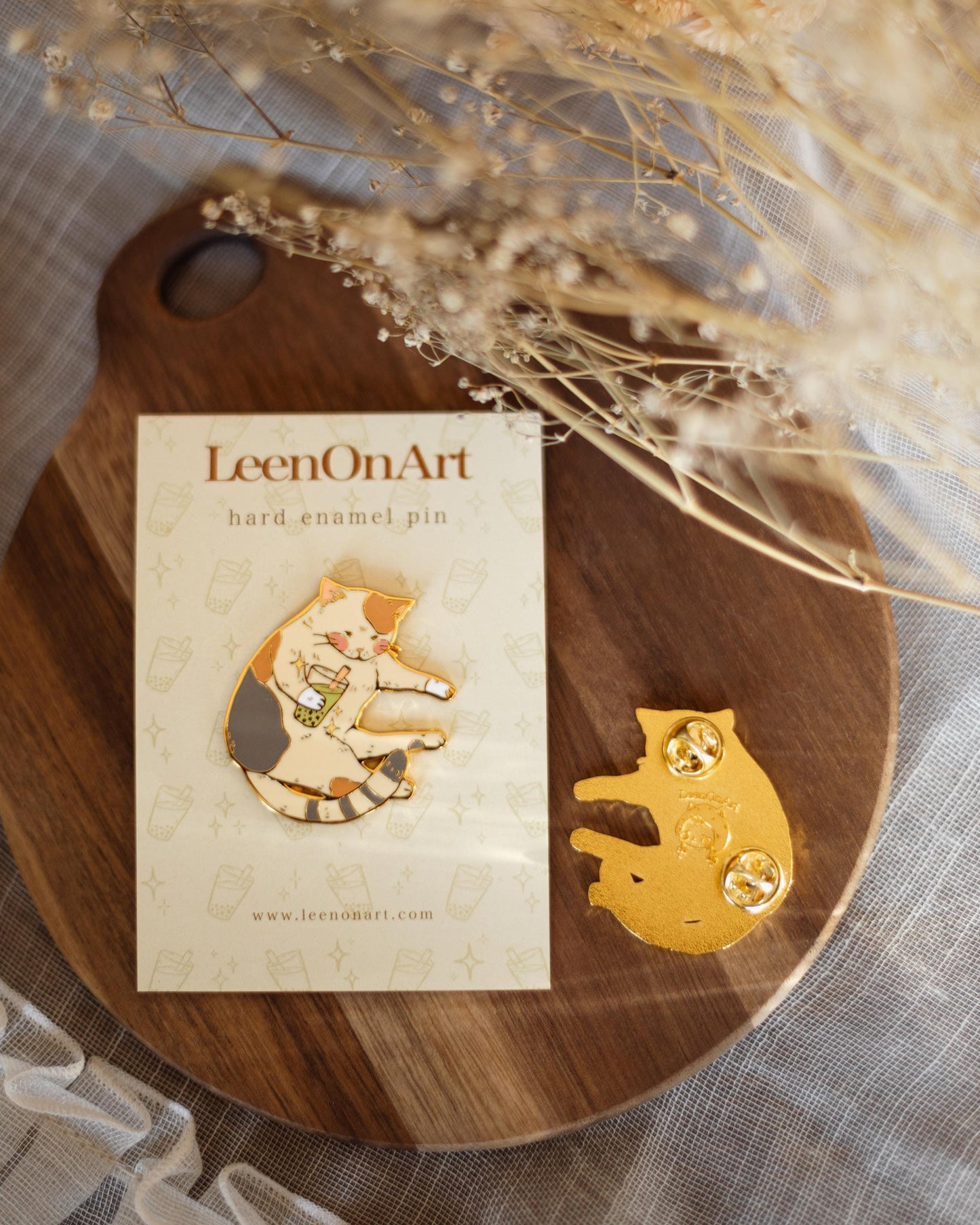 pin // Calico cat drinking matcha bubble tea - hard enamel pin