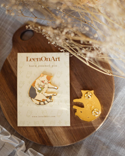 pin // Calico cat drinking matcha bubble tea - hard enamel pin