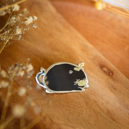 pin // sleepy chubby black cat - hard metal enamel pin