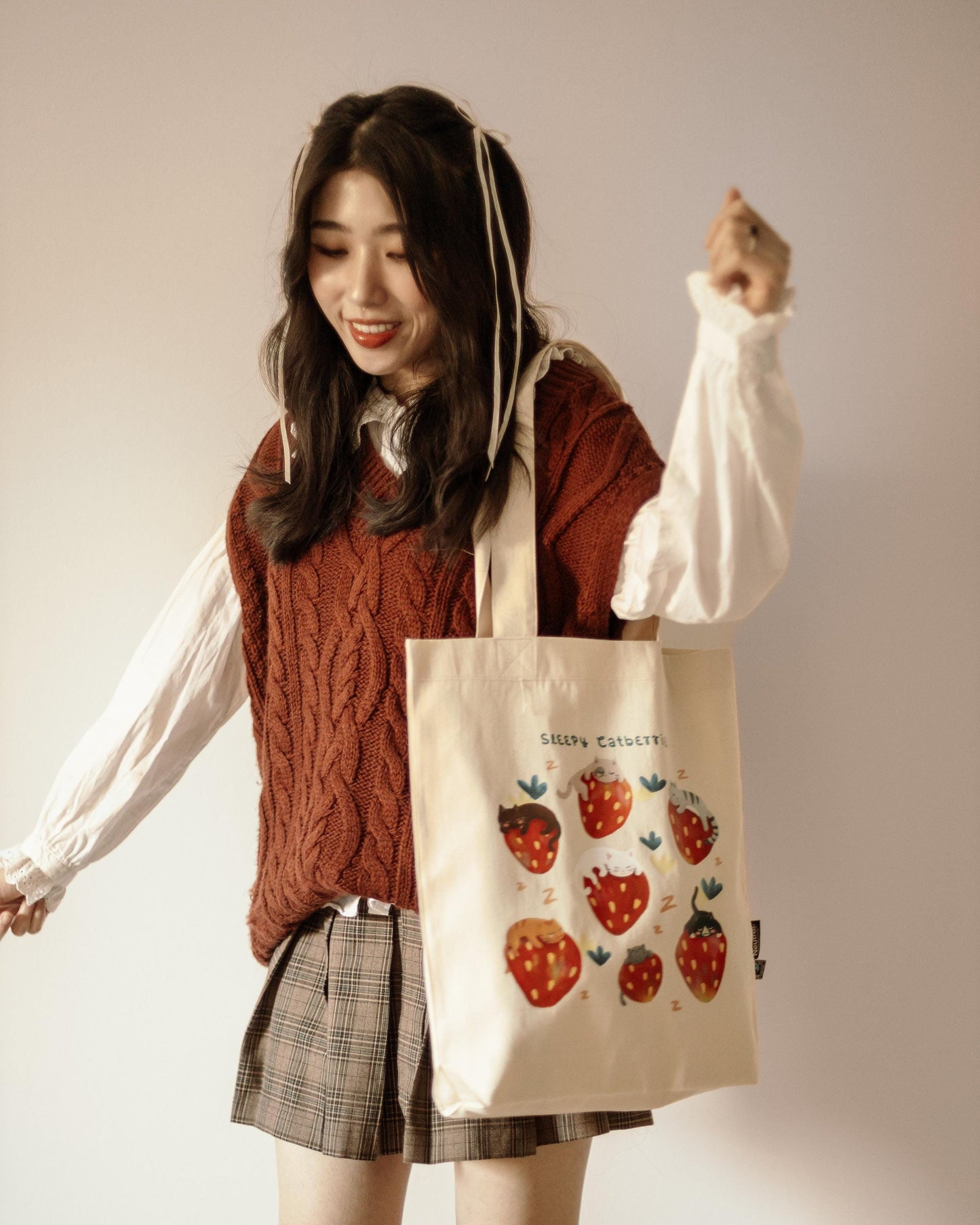 Tote bag (100% organic cotton) //  "Sleepy catberries" design | cotton bag